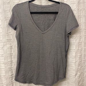 Lululemon T-shirt
